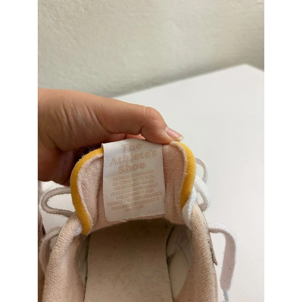 Reebok Classic AZ women's sneakers rose gold  and white size 8 1/2